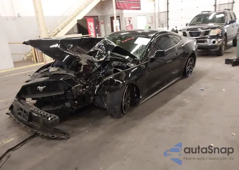 2021 Ford Mustang Ecoboost Fastback z USA, uszkodzony, nr VIN 1FA6P8TH2M5140233